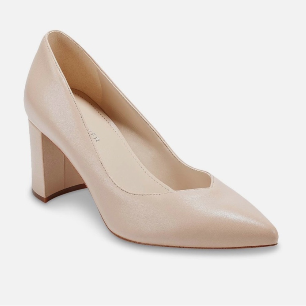 Marc Fisher NIB Nude Leather Pumps size 10